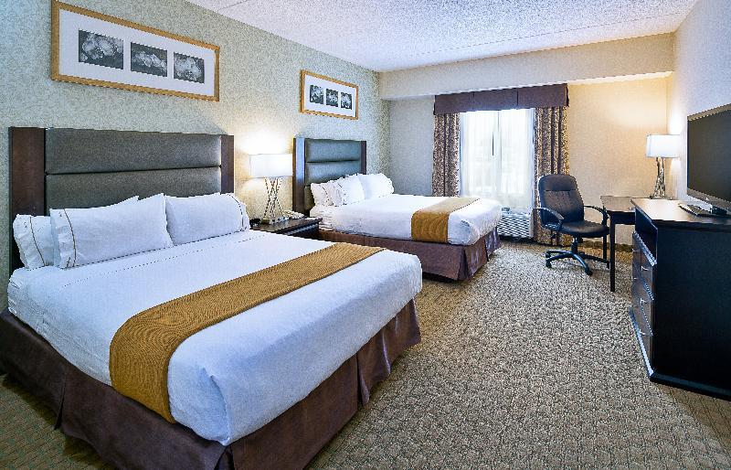 Holiday Inn Express Hotel & Suites Ottawa Airport By Ihg Zewnętrze zdjęcie